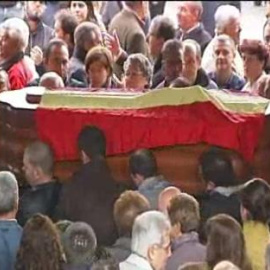 Funeral por el hombre que se suicidó antes de ser desahuciado