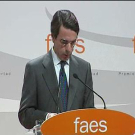 Aznar: "Se quiere extender la falsedad de un supuesto fracaso histórico de España como coartada para la ruptura"