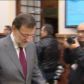 Rajoy elude dar explicaciones sobre el escándalo Bárcenas en el Parlamento