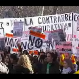 Los estudiantes de secundaria se echan a la calle en Madrid