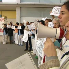 Más batas blancas y menos sobres negros
