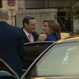 Ana Mato no sabe, no contesta 