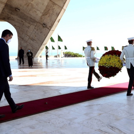 14/06/2022. El presidente del Gobierno, Pedro Sánchez, momentos antes de mantener un encuentro con el primer ministro de la República Argelina Democrática y Popular, Abdelaziz Djerad, en Argel (Argelia) a 8 de octubre de 2020.
