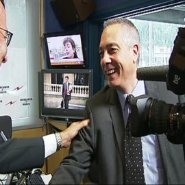 Navarro pide dialogar sobre la monarquía