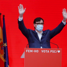 El candidato a la presidencia de la Generalitat por el PSC, Salvador Illa, valora los resultados electorales hoy domingo en la sede del Partido Socialista en Barcelona.