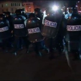 Disturbios y 45 detenidos tras las manifestaciones de la marea ciudadana