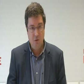 PSOE: "Rajoy está atado con correa a Bárcenas"