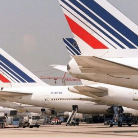 Aviones de Air France en el aeropuerto parisino Charles de Gaulle. EFE