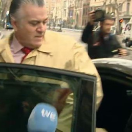 El PP demanda a El País y al "autor de los falsos papeles"