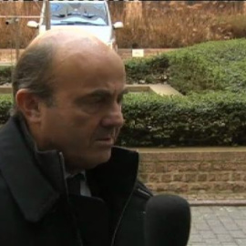 De Guindos justifica los malos datos del paro en febrero en la incidencia de la "estacionalidad"