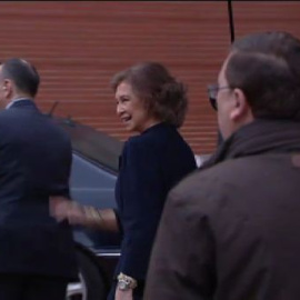 La Reina y la Infanta Cristina visitan al Rey por segunda vez tras su operación 