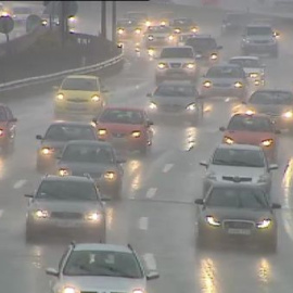 La lluvia dificulta la operación retorno de Semana Santa