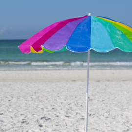 La afluencia de turistas extranjeros a España sigue siendo menor que en los años previos a la pandemia.-  PxHere (CCO)