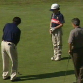 El expresidente Aznar, su mujer y su hijo pequeño habrían recibido clases de golf con dinero público en 2001