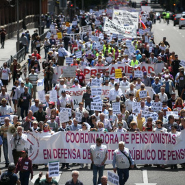 Miles de personas marchan en Madrid contra la precariedad y la corrupción. TWITTER/@IntersindicalV
