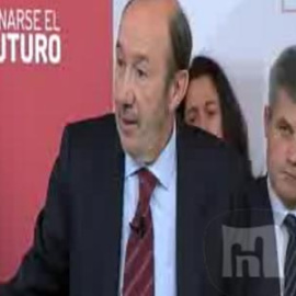 Rubalcaba: "El Gobierno desprestigia aquello que quiere reformar"
