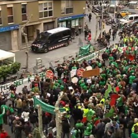 Protestas del colectivo antidesahucios ante las sedes del Partido Popular por toda España
