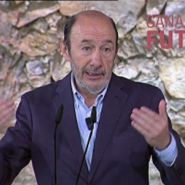 Rubalcaba: "Queremos que paguen los que más tienen, los que más ganan y los que más heredan"