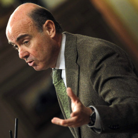 De Guindos dice que la política monetaria europea "está rota"