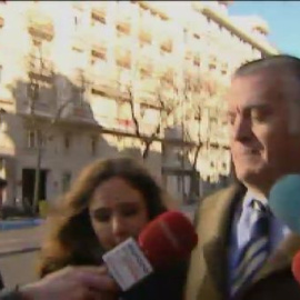 Bárcenas admitió ante el fiscal un acuerdo con Cospedal para su salida del partido