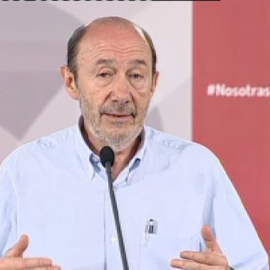Rubalcaba acusa "a la derecha" de "cambiar derechos por dinero"