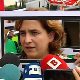 Ada Colau: "El presidente entiende la democracia a través de pantallas de plasma"