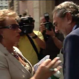 "¿No tienes dinero?... ¡no puede ser!... te han dejado limpio"