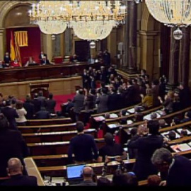 El Constitucional suspende la declaración soberanista catalana