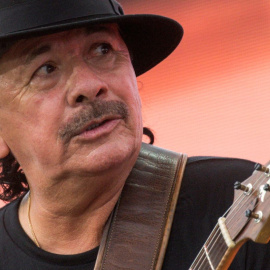 El músico Carlos Santana durante un concierto en Central Park en la ciudad de Nueva York, a 21 de agosto de 2021.