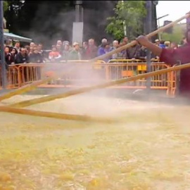 Padrón celebra hoy el día de la tortilla gigante