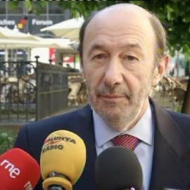 Las palabras de Aznar producen "espanto" a Rubalcaba 