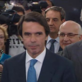 Ningún ministro acude al acto de Aznar en el Congreso