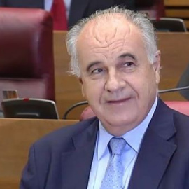 Blasco hace caso omiso a Fabra y se mantiene en su escaño