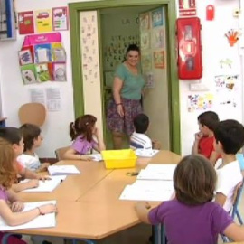 La Junta de Andalucía impide a una maestra ejercer por una minusvalía en la mano