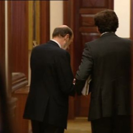 PP y PSOE registran su pacto a dos bandas para la cumbre europea