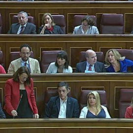 Sáenz de Santamaría: "Lo que lleva a los países a la quiebra no son los ajustes sino las deudas"