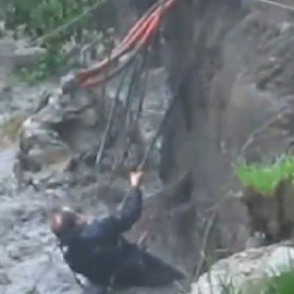Angustioso rescate de un hombre de las aguas del río Esera en el Valle de Benasque