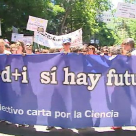 Miles de científicos vuelven a echarse a las calles en protesta por los recortes
