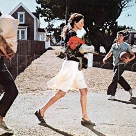 30/06/2022 Fotograma del filme 'Verano del 42', de Robert Mulligan.