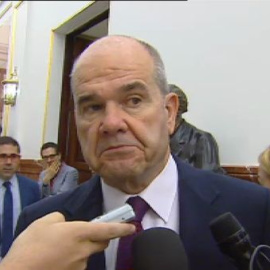 Cháves asegura que la decisión de Griñán "no condicionará la agenda de Rubalcaba"