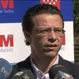 Lasquetty: "Los que convocan ya no están pensando mucho en la sanidad"