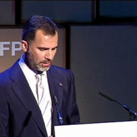 El príncipe: "No podemos permitirnos más abandonos de estudio"