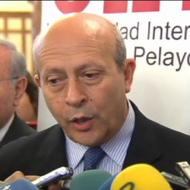 El ministro de Educación insiste en que las becas deben premiar a los mejores estudiantes