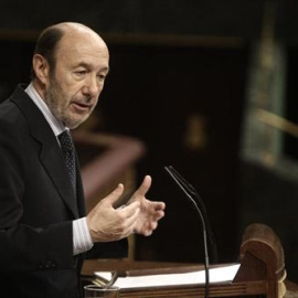 Rubalcaba le pide a Rajoy explicaciones sobre Bárcenas "si es que puede"