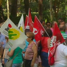 Concentraciones contra la decisión del Constitucional de paralizar el decreto andaluz contra los desahucios