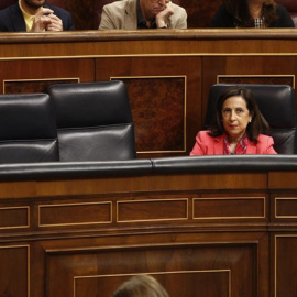 La ministra de Defensa, Margarita Robles, en la sesión de control al Gobierno en el Congreso. / EUROPA PRESS - EDUARDO PARRA