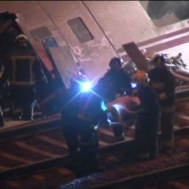 Accidente de tren en Santiago: 77 muertos y más de 140 heridos
