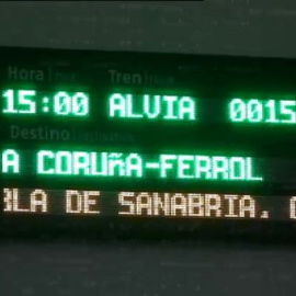 El emotivo trayecto del primer tren Madrid-Ferrol tras la tragedia de Santiago