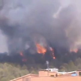 Estellencs fue desalojado anoche en prevención por el incendio