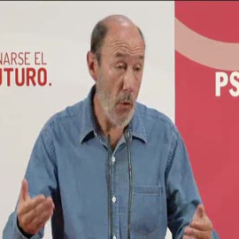 Rubalcaba: "Cobran sobresueldos de dinero tan negro como el carbón de Asturias"